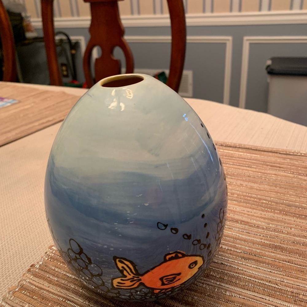 Preloved vintage fish vase signed - Picture 3 of 8
